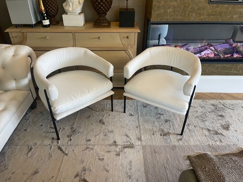 Showhome resident pair - ex,