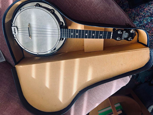 Dallas banjo uke - uke, model