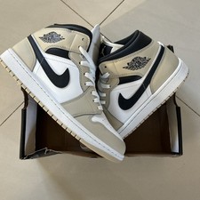 Nike air Jordan 1 mid summit