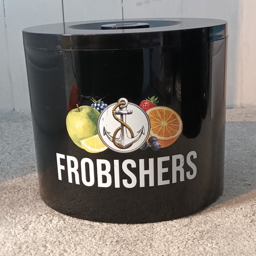 Black frobishers ice - frobishers, bucket