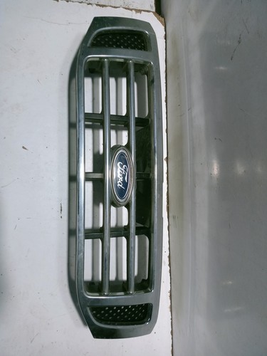 Um4850710 front grille - front, /