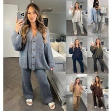 Ladies Rib Knitted Button