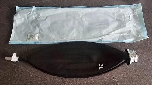 Black latex rubber litre - black, 3