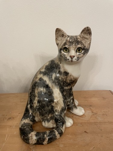 Large winstanley cat size - cat, 5