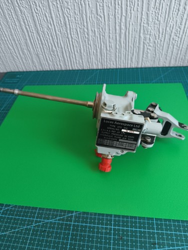 Lucas aerospace ltd hydraulic - lucas,