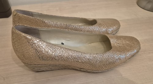 Van dal gold - dal, leather