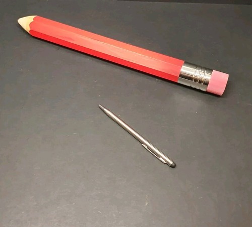 Red wooden giant - red, pencil