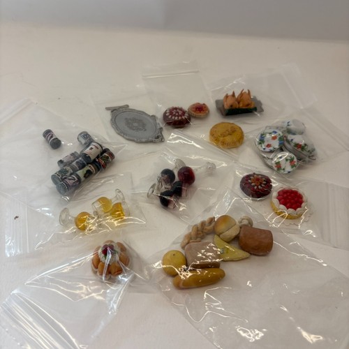 12th scale dolls - 1:12th,