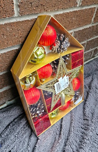 Red gold glitter christmas - red, &