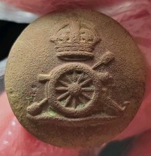 Vintage Royal Artillery button