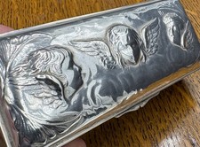 Cherub decorated silver trinket jewellery box by William Comyns London 1900