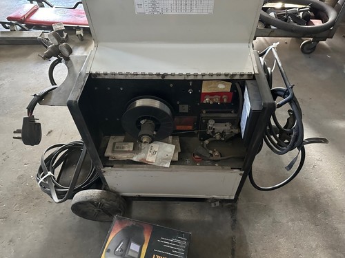 Auto arc mig welder - auto, serial