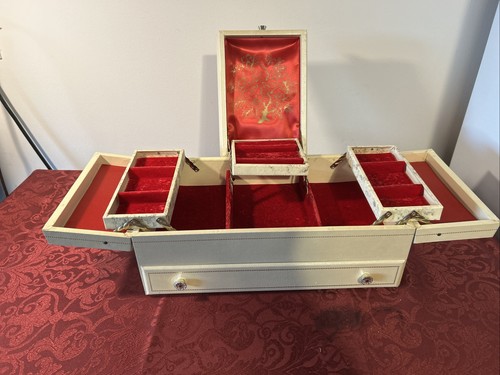 Mele vintage jewelry - vintage,