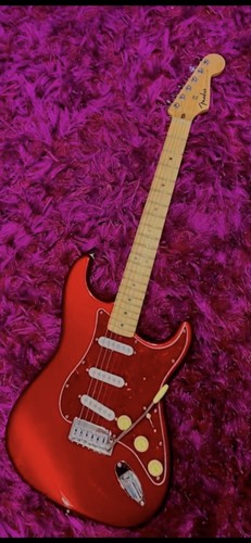 Fender standard stratocaster - fender,