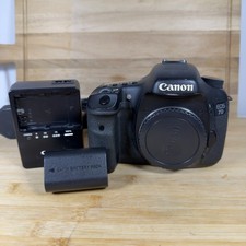 Canon EOS 7D 18.0 MP Digital