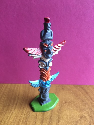 Vintage plastic toy soldier - vintage,