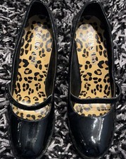 Colin Stuart Shoe.  Size 4