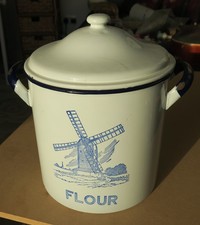 UNUSUAL VINTAGE / ANTIQUE