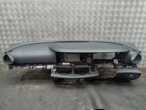 Mercedes class dashboard - mercedes,