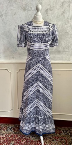 Vintage 1970 blue white fine - vintage,