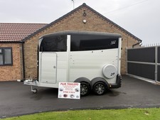 Ifor Williams HBX 511 Horse Trailer