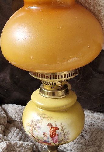 Vintage victorian yellow - victorian, glass