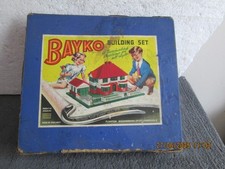 BAYKO BUILDING SET  NO. 1  WITH INSTRUCTIONS   SEE PICTURES    see  in des.