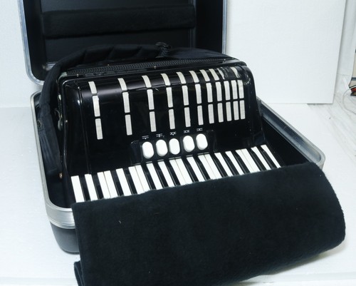 Hohner concerto 343 - concerto, noblesse