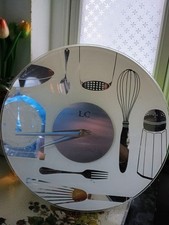 NICE KITCHEN WALL CLOCK WHITE