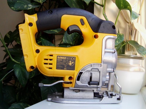Dewalt dc318n 28v ion jig - dc318n,