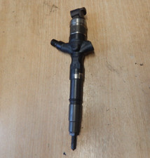 GENUINE TOYOTA HIACE HI ACE HI-ACE 2.5 D4D 2KD-FTV FUEL INJECTOR 23670-30310