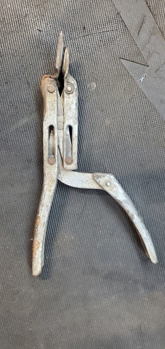 Vtg ford model valve spring - vtg,