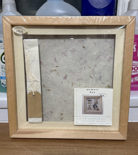 Pier 30x30cm wooden shadow box - shadow,