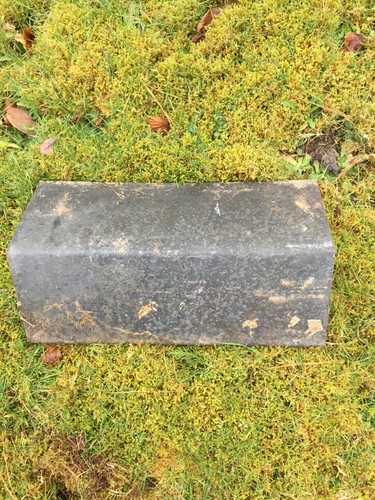 Reclaimed roof ridge tiles - ,