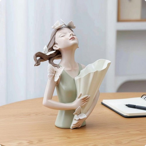 Bouquet girl sculpture - girl,