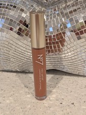 Boots No7 Pro Artist Luminous