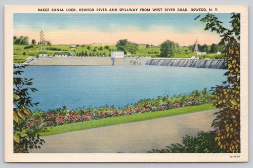 Oswego barge canal lock - ny,