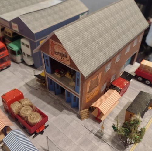 Scale brick warehouse - oo,