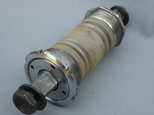 Stronglight bottom bracket - stronglight,