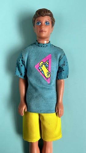 Barbie 1990 vintage - 🤍,