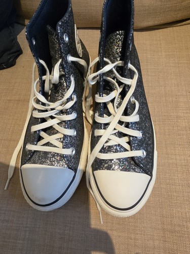 Brand new converse - brand, star