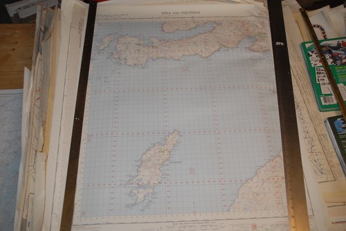 Lovely vintage poster map - , iona