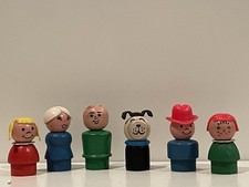 Vintage Set 6 Fisher Price Wooden Little People Inc Dog-Classic Childrens Toys.