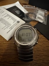 Suunto DX With Titanium Strap And Spares.
