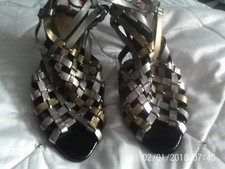 SILVER AND GOLD SIZE 7 SHOES