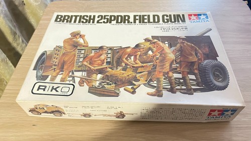 Unassembled model vehicle - 1/35,