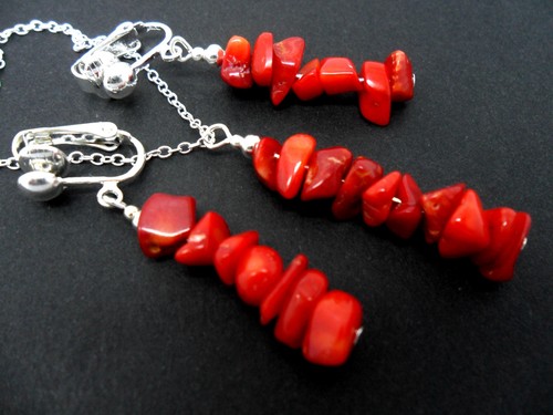 Pretty red coral chips - red,