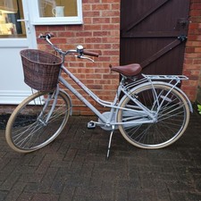 Victoria Pendleton Dalby Women's Bicycle with Basket