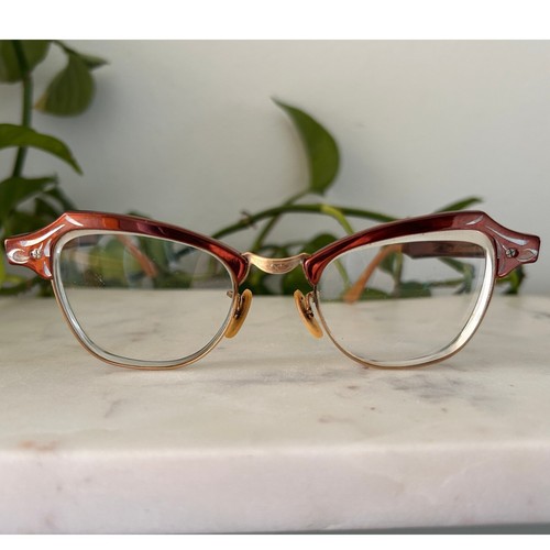Vintage bausch lomb cat eye - bausch&lomb,