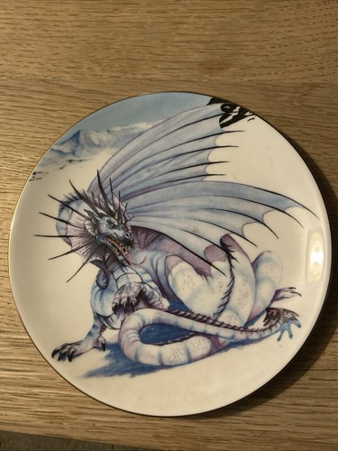 Vintage plates crown - plates,